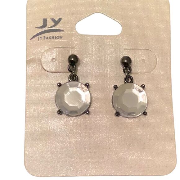🌼🌼JY Fashion rhinestone earrings. NWOT🌼🌼 - Picture 1 of 2